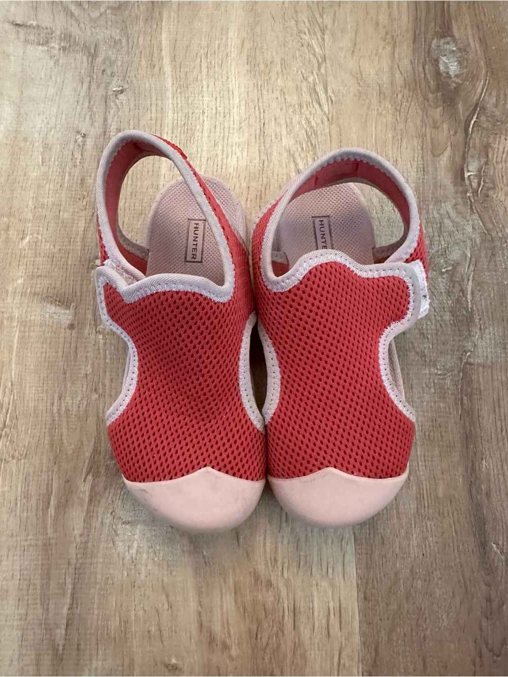Hunter Kids Coral-Red Mesh Shoes with Pale Pink Trim